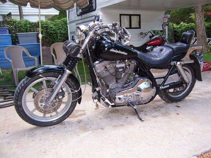 Leif Rubber's FXR with our raked fork cups